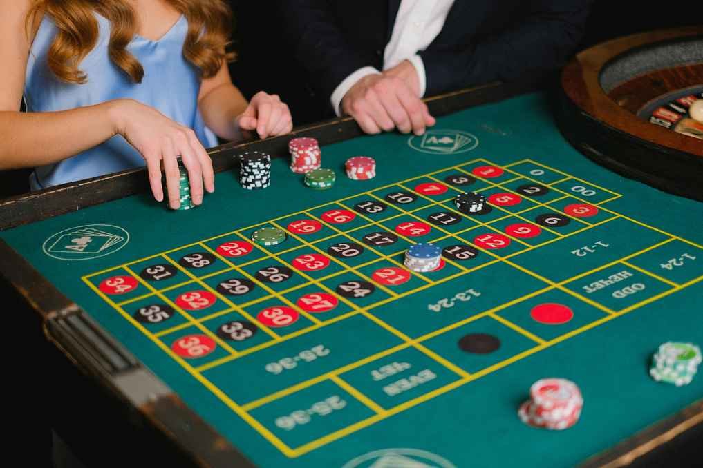 I Nove Giochi da Casinò Più Popolari: Guida Completa per Principianti ed Esperti